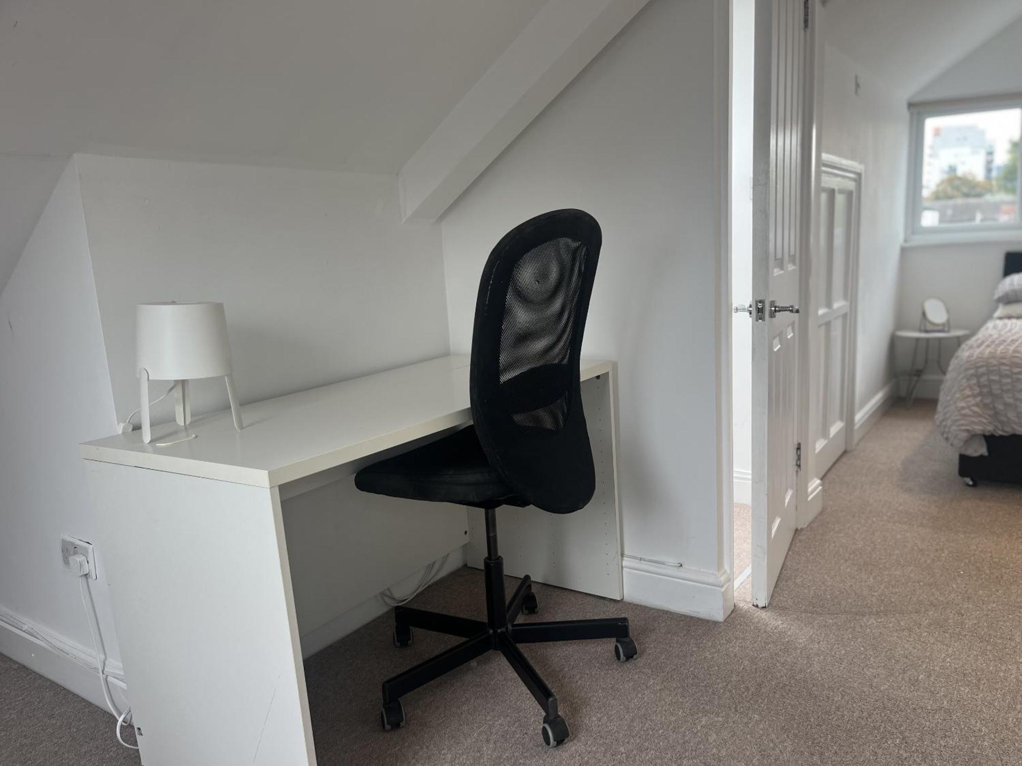 City Reach Retreat Spacious 4Bed House Startford Maryland Great Transport Links Лондон Екстериор снимка