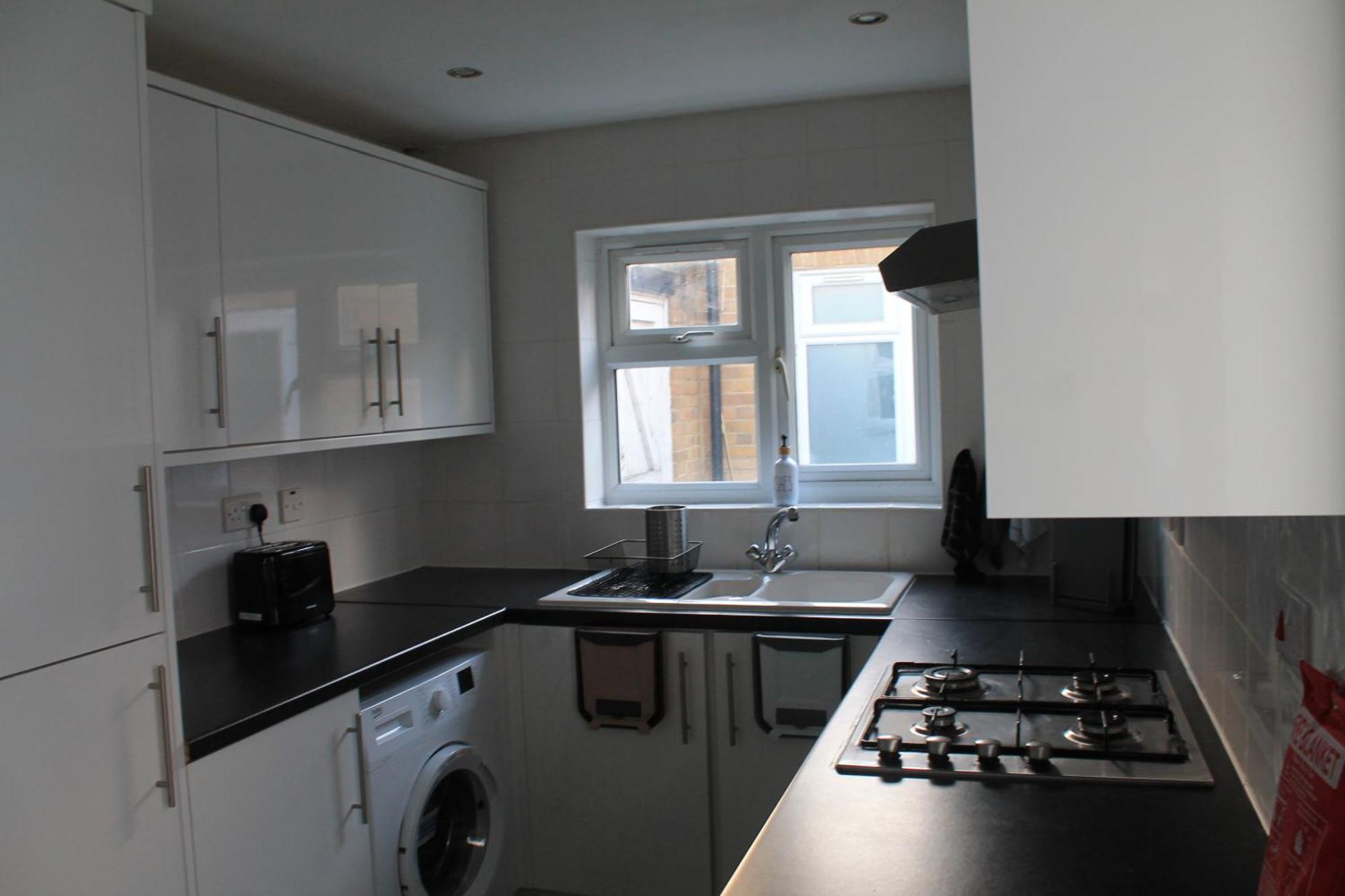 City Reach Retreat Spacious 4Bed House Startford Maryland Great Transport Links Лондон Екстериор снимка