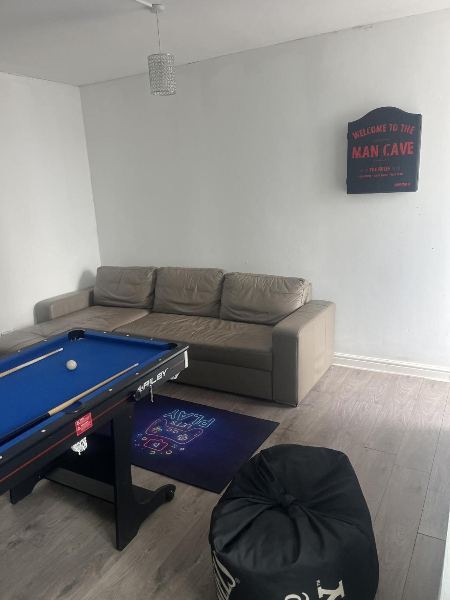 City Reach Retreat Spacious 4Bed House Startford Maryland Great Transport Links Лондон Стая снимка